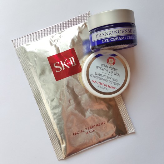 travel beauty, travel skincare, in-flight travel beauty routine, how to look fresh after a flight, travel beauty routine