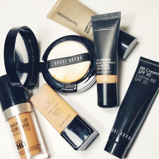 long wearing foundation, foundation to pack for a vacation, hydrating foundation, sheer coverage foundation, cushion foundation, makeup packing list, travel tips