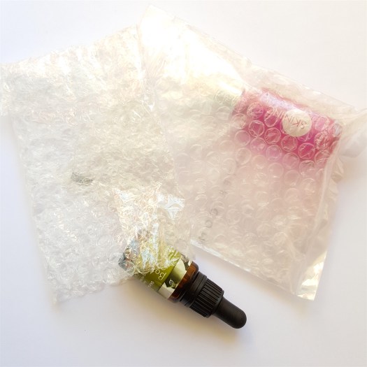 travel tips, beauty travel tips, packing tips, how to pack your makeup, how to pack your skincare