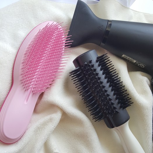 Tangle-Teezer-Blow-Styling-Round-Tool, blow dry your hair at home, best brush for blow drying hair, best hair brush, round blow drying brush