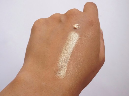 Marc-Jacobs-Dew- Drops-Coconut-Gel Highlighter-review, Marc Jacobs Dew Drops swatches, highlighter, best highlighters for hot weather, natural highlighter, highlighter for Indian skin tones, NC42-medium-Indian-skintone-highlighter