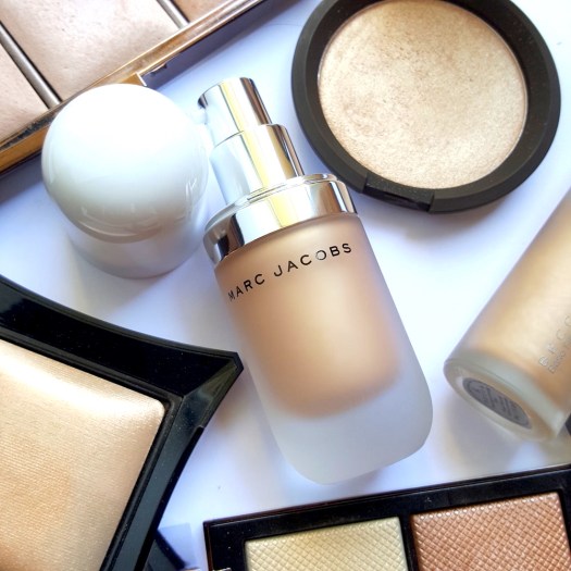 Marc-Jacobs-Dew- Drops-Coconut-Gel Highlighter-review, makeup, highlighter, best highlighters for hot weather, natural highlighter, highlighter for Indian skin tones, NC42-medium-Indian-skintone-highlighter