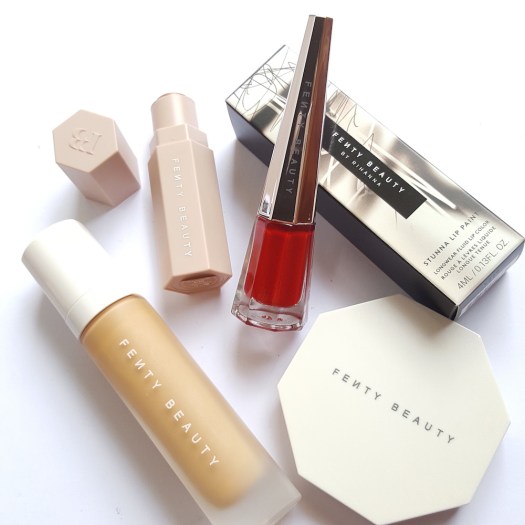 Fenty Beauty Stunna Lip Paint Uncensored review, liquid lipstick, red lipstick, matte red lipstick, perfect red lipstick for all skin tones, red lipstick for pale skin, red lipstick for medium skin, red lipstick for deep skin